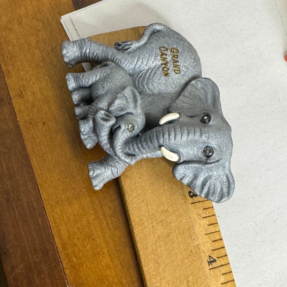 Clay Critters Grand Canyon Mother Baby Elephant Magnet Made‎ in USA - Picture 5 of 6